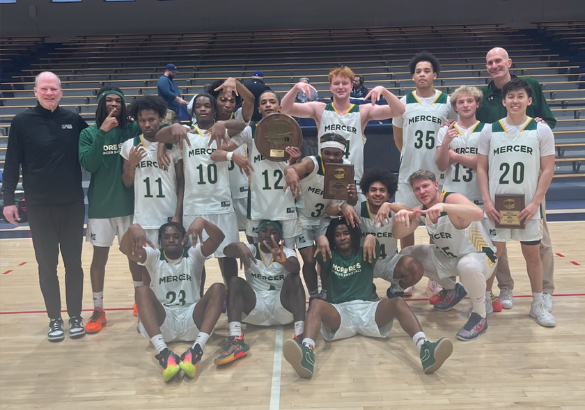 MCCC Men's Basketball Team Photo